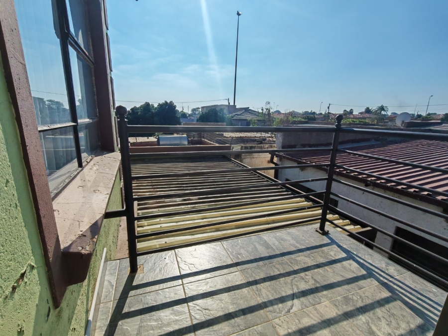 4 Bedroom Property for Sale in Soshanguve KK Gauteng