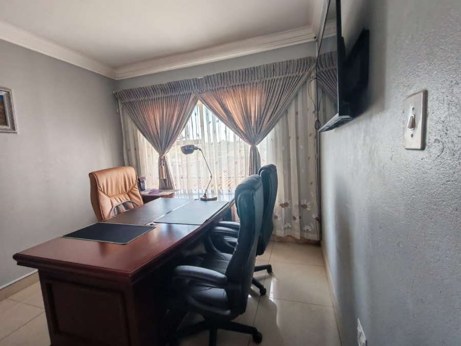 4 Bedroom Property for Sale in Soshanguve KK Gauteng