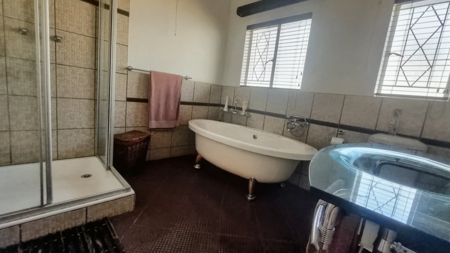 4 Bedroom Property for Sale in Arcon Park Gauteng