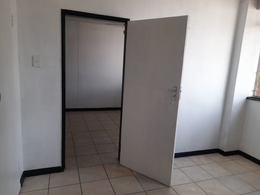 1 Bedroom Property for Sale in Daspoort Gauteng