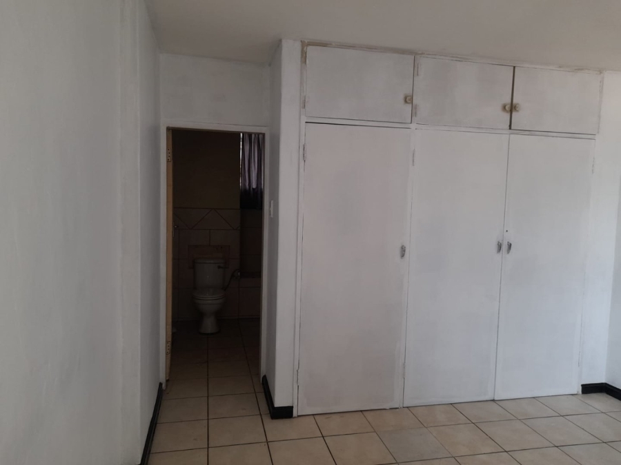 1 Bedroom Property for Sale in Daspoort Gauteng