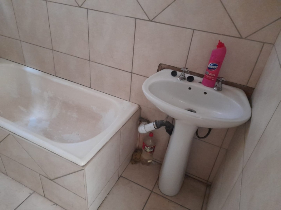1 Bedroom Property for Sale in Daspoort Gauteng