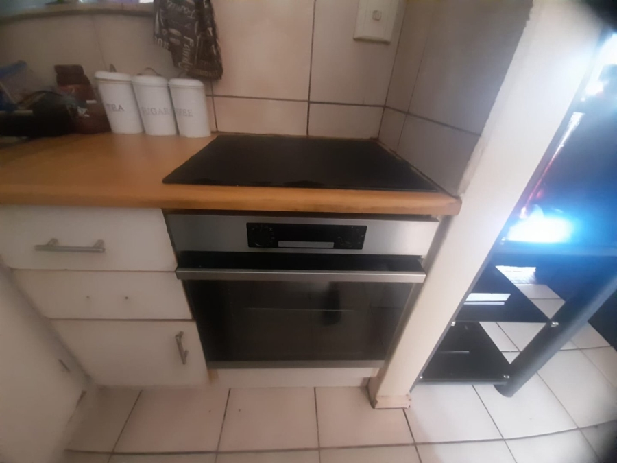 1 Bedroom Property for Sale in Daspoort Gauteng