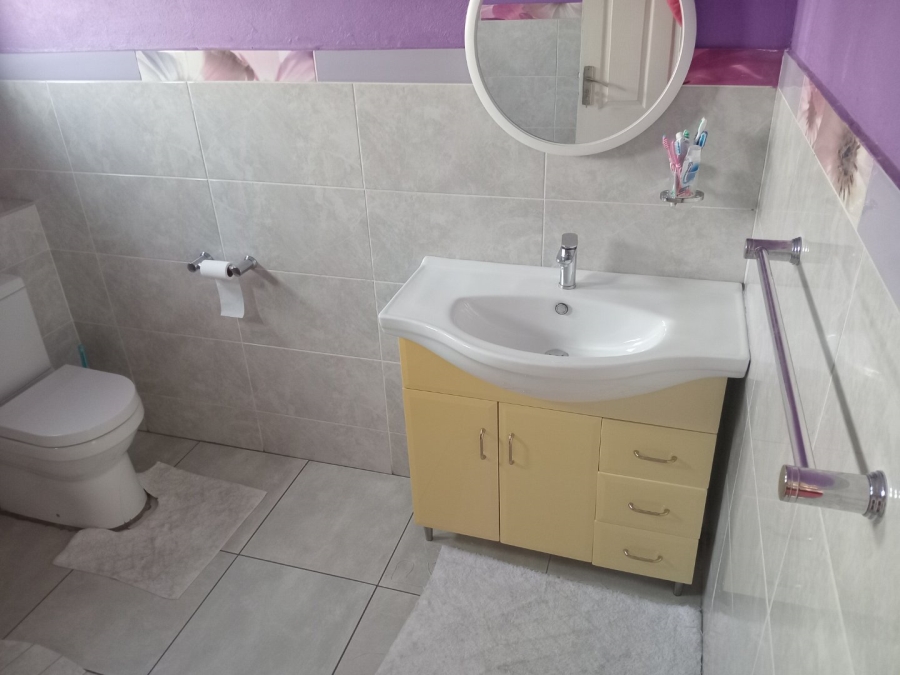 4 Bedroom Property for Sale in Heuwelsig Estate Gauteng