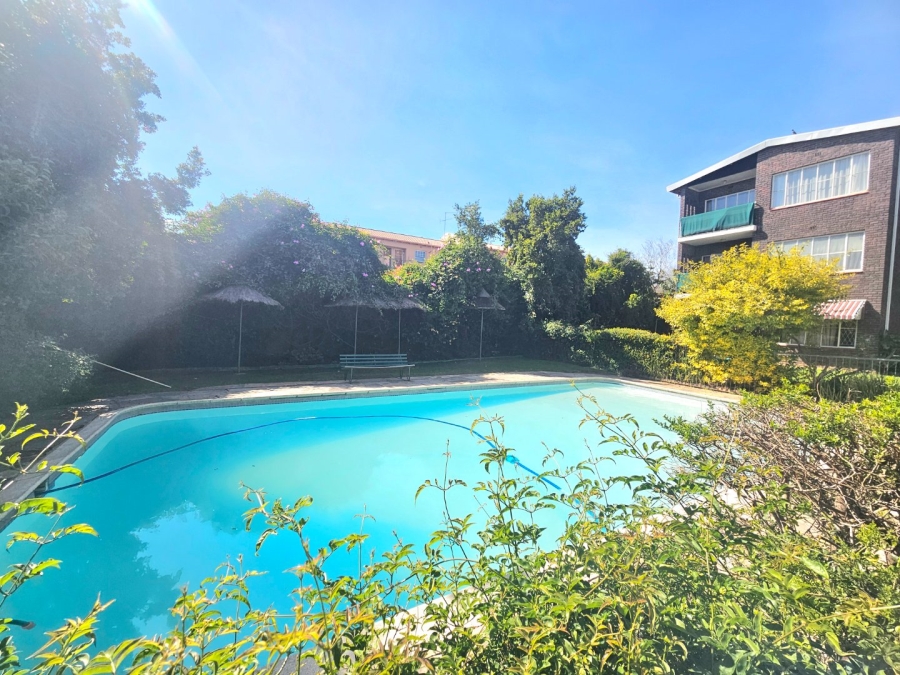 2 Bedroom Property for Sale in Kensington B Gauteng