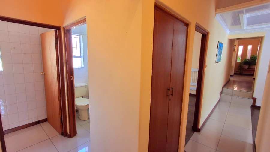 3 Bedroom Property for Sale in Vanderbijlpark SE 3 Gauteng
