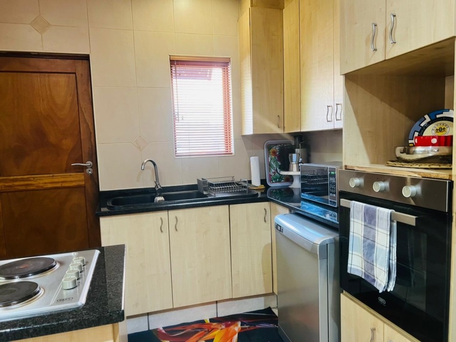 3 Bedroom Property for Sale in Greenstone Hill Gauteng