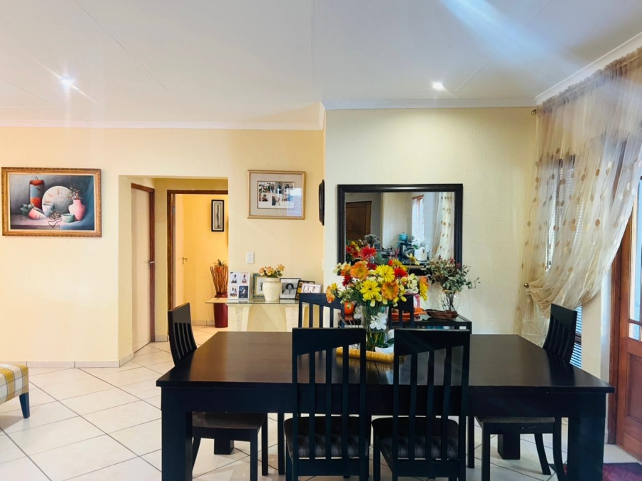 3 Bedroom Property for Sale in Greenstone Hill Gauteng