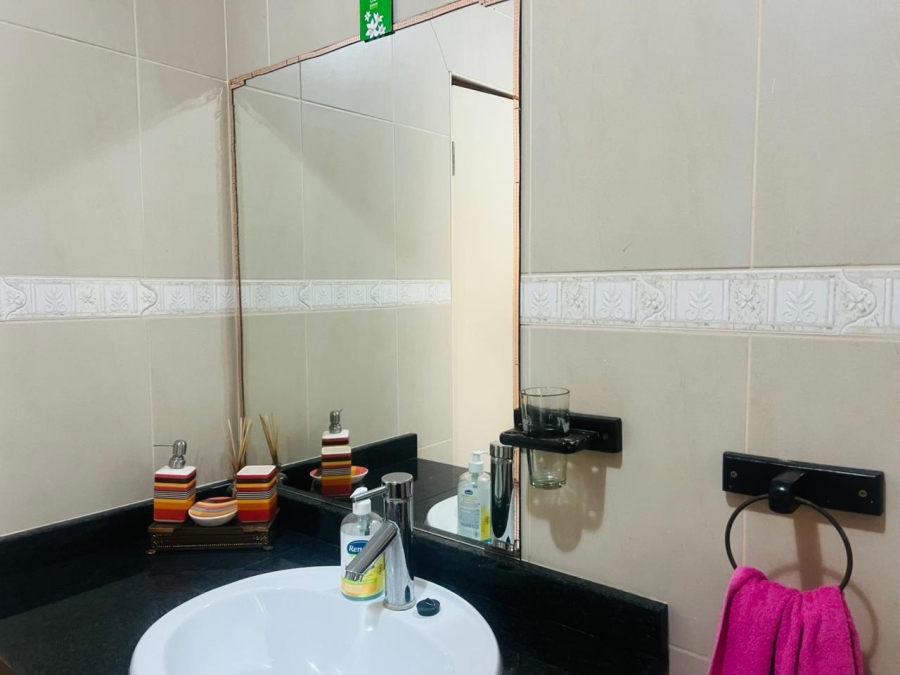 3 Bedroom Property for Sale in Greenstone Hill Gauteng