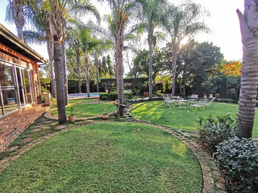 To Let 6 Bedroom Property for Rent in Wierda Park Gauteng