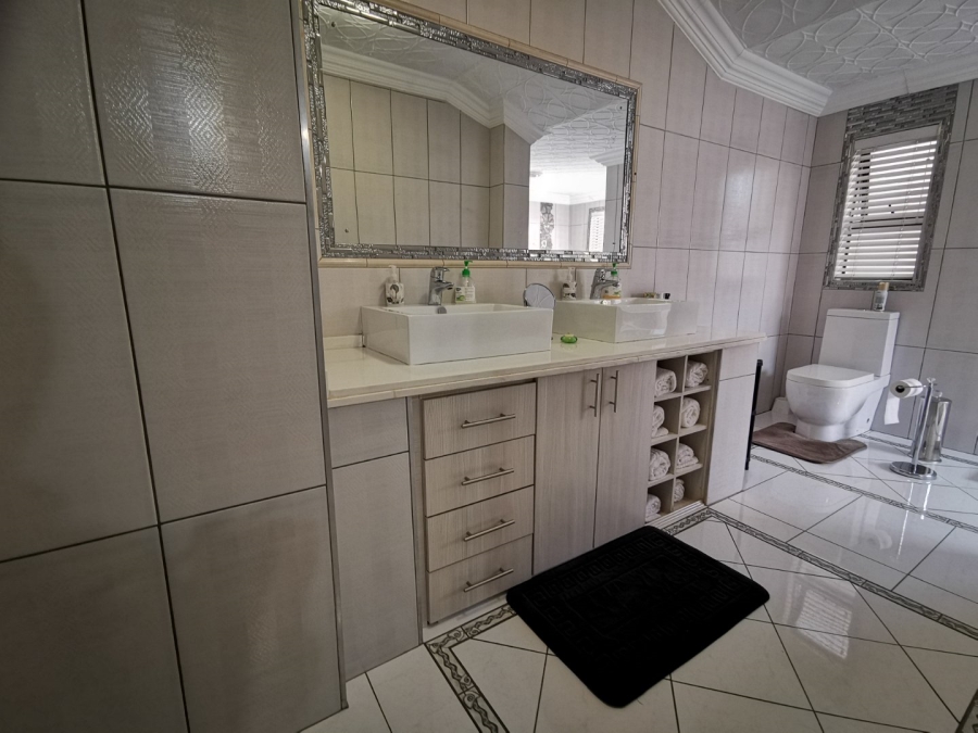 To Let 4 Bedroom Property for Rent in Erasmia Gauteng