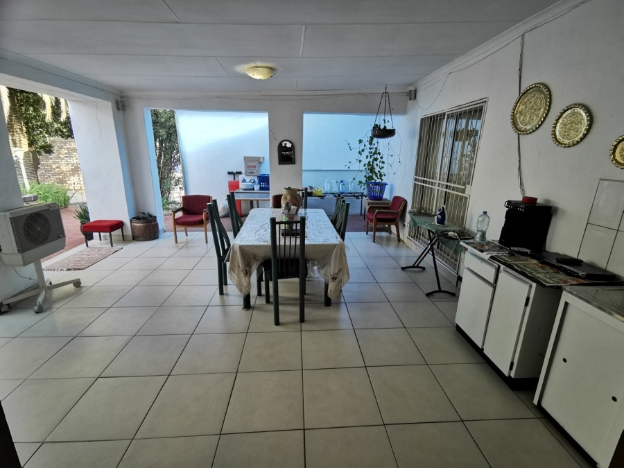 To Let 4 Bedroom Property for Rent in Erasmia Gauteng