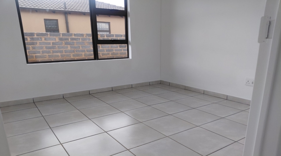 3 Bedroom Property for Sale in Windmill Park Gauteng