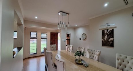 5 Bedroom Property for Sale in Constantia Kloof Gauteng