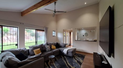 5 Bedroom Property for Sale in Constantia Kloof Gauteng