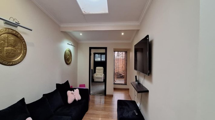 5 Bedroom Property for Sale in Constantia Kloof Gauteng