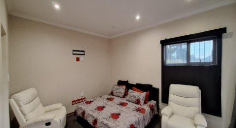 5 Bedroom Property for Sale in Constantia Kloof Gauteng