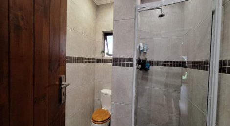 5 Bedroom Property for Sale in Constantia Kloof Gauteng