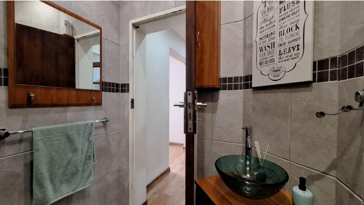 5 Bedroom Property for Sale in Constantia Kloof Gauteng