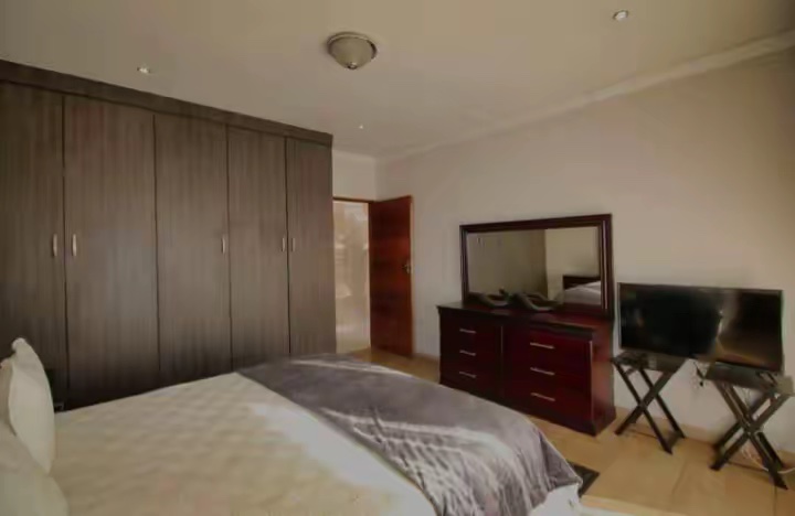7 Bedroom Property for Sale in West Park Gauteng