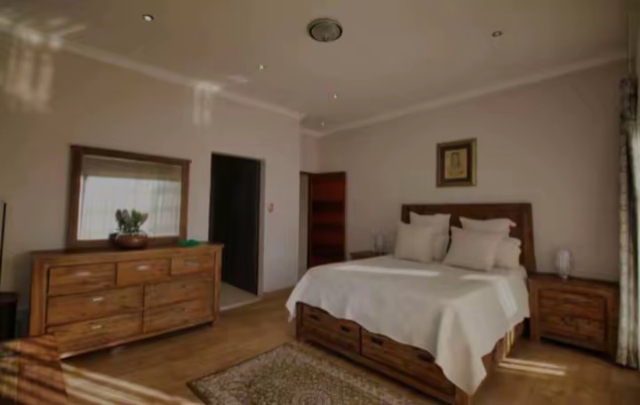 7 Bedroom Property for Sale in West Park Gauteng