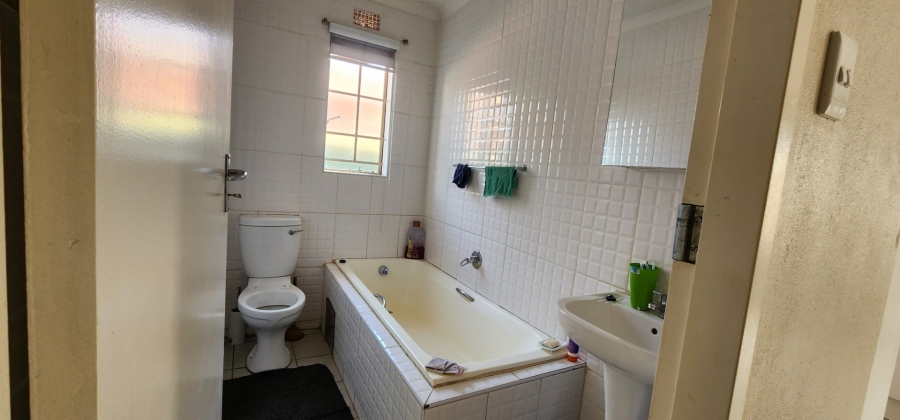 3 Bedroom Property for Sale in Sky City Gauteng