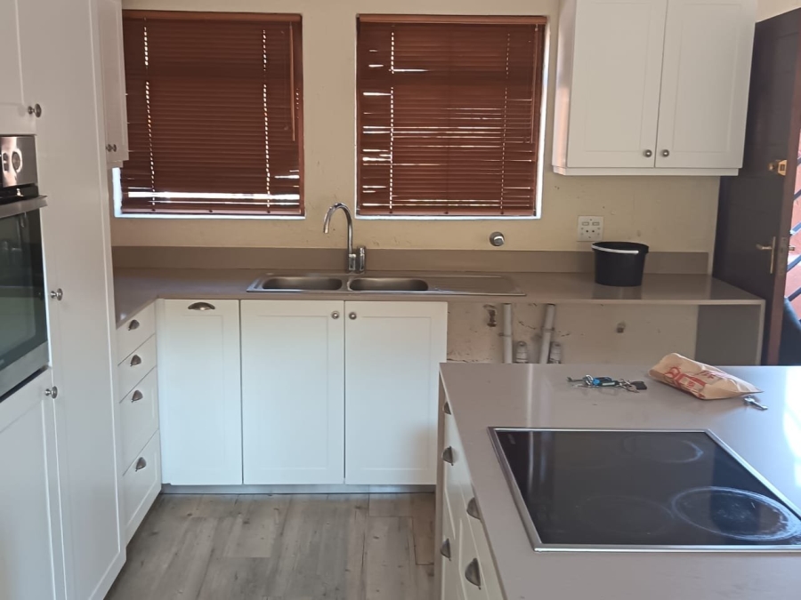 2 Bedroom Property for Sale in Sunninghill Gauteng