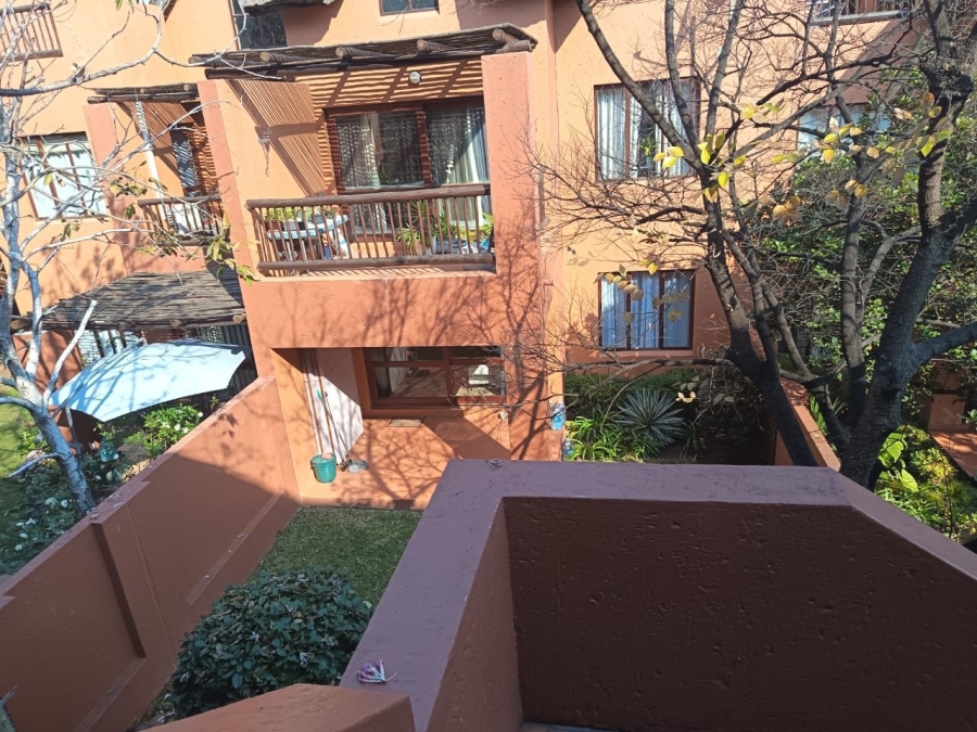 2 Bedroom Property for Sale in Sunninghill Gauteng