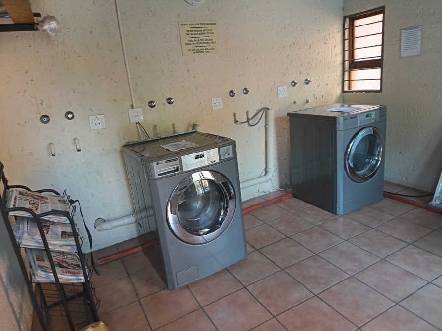 2 Bedroom Property for Sale in Sunninghill Gauteng