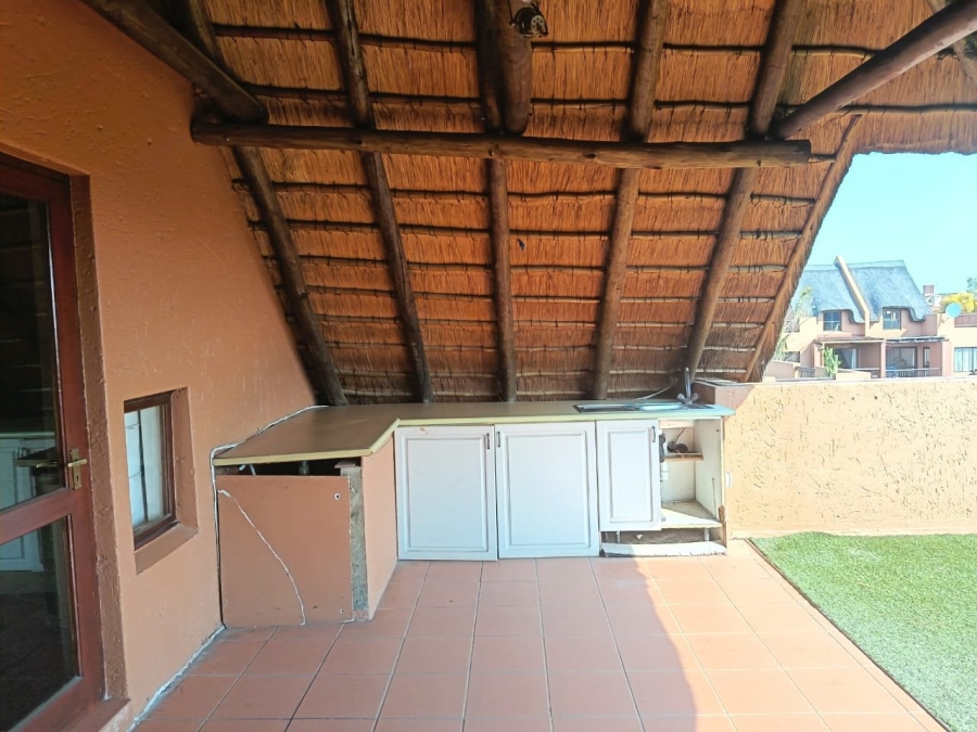 2 Bedroom Property for Sale in Sunninghill Gauteng