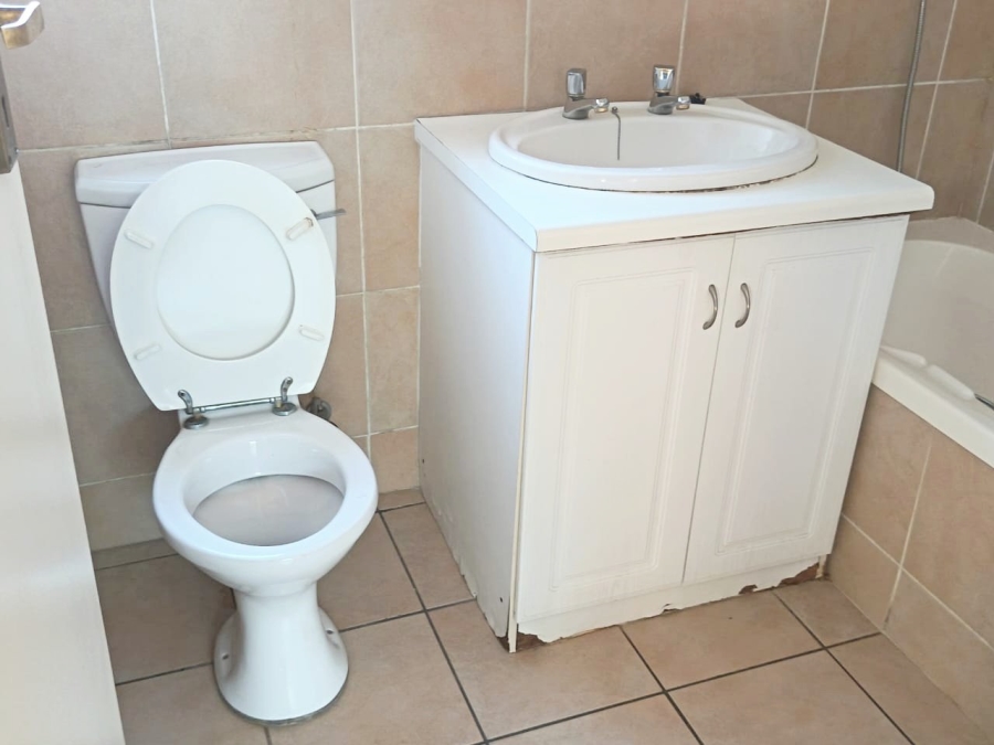 2 Bedroom Property for Sale in Sunninghill Gauteng