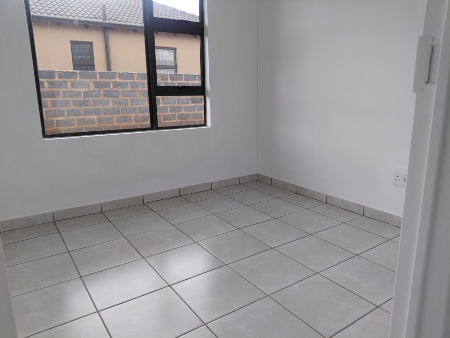 3 Bedroom Property for Sale in Windmill Park Gauteng