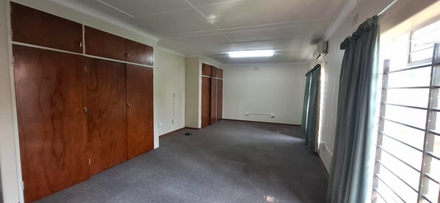 3 Bedroom Property for Sale in Queenswood Gauteng