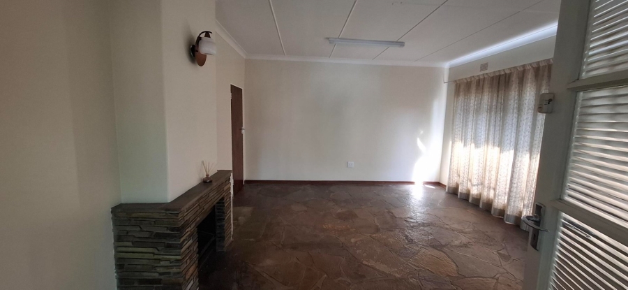 3 Bedroom Property for Sale in Queenswood Gauteng
