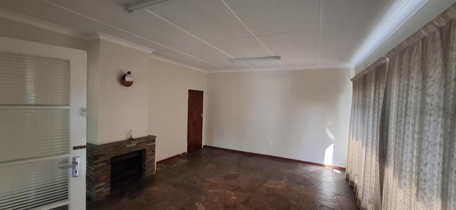 3 Bedroom Property for Sale in Queenswood Gauteng