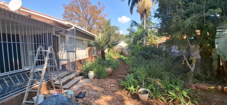 3 Bedroom Property for Sale in Queenswood Gauteng