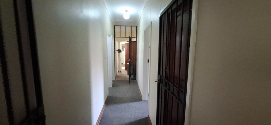 3 Bedroom Property for Sale in Queenswood Gauteng