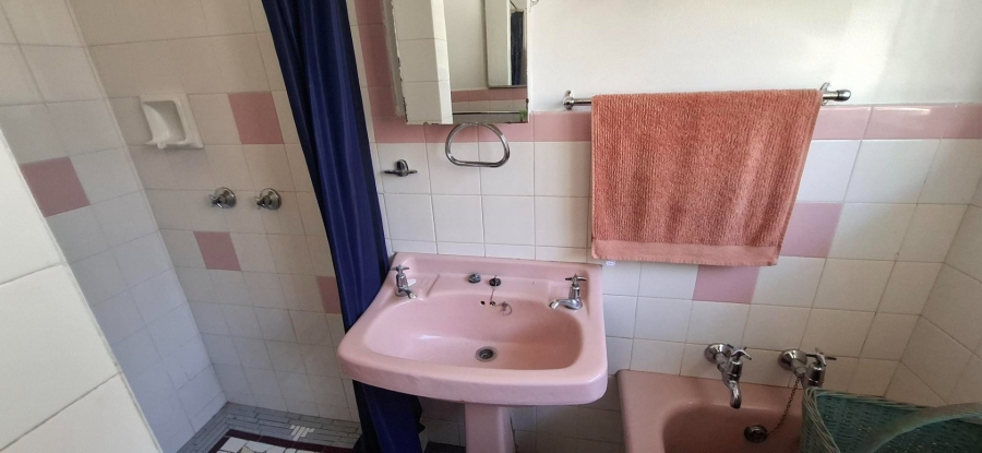 3 Bedroom Property for Sale in Queenswood Gauteng