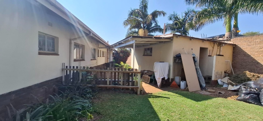 3 Bedroom Property for Sale in Queenswood Gauteng