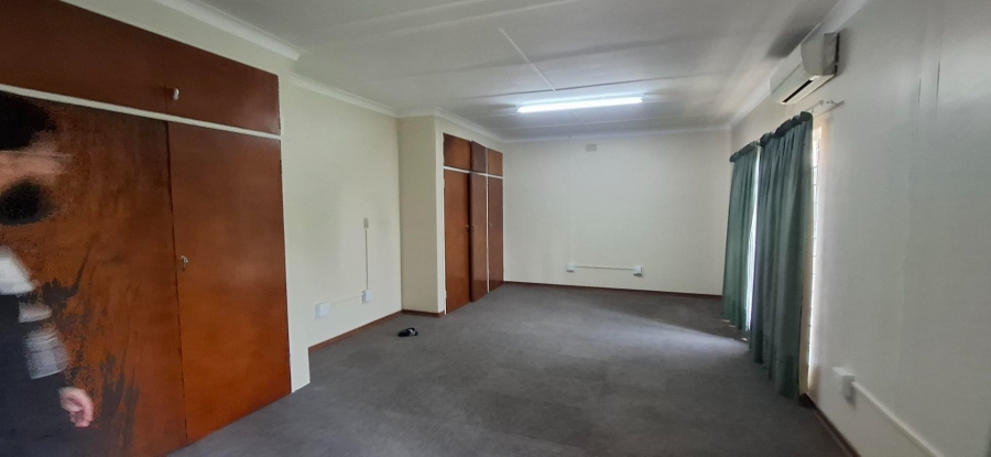 3 Bedroom Property for Sale in Queenswood Gauteng