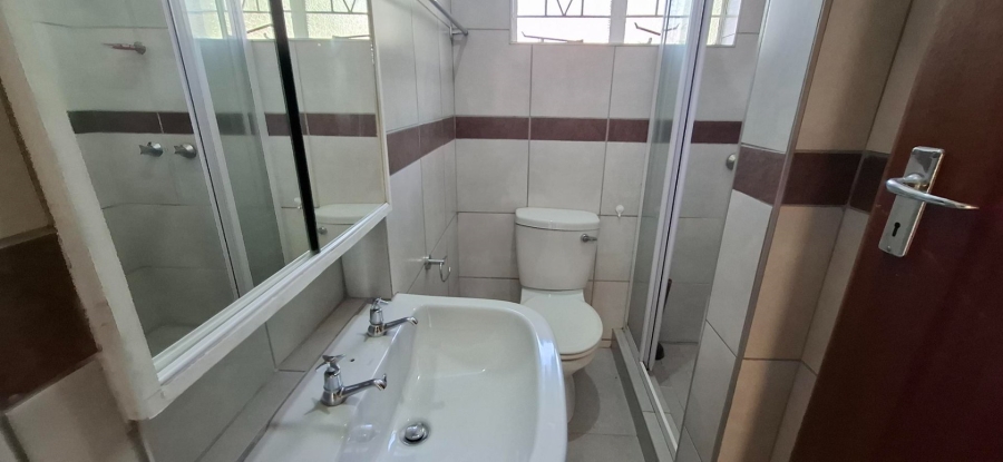 3 Bedroom Property for Sale in Queenswood Gauteng