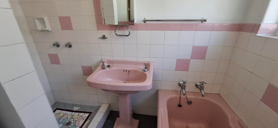 3 Bedroom Property for Sale in Queenswood Gauteng