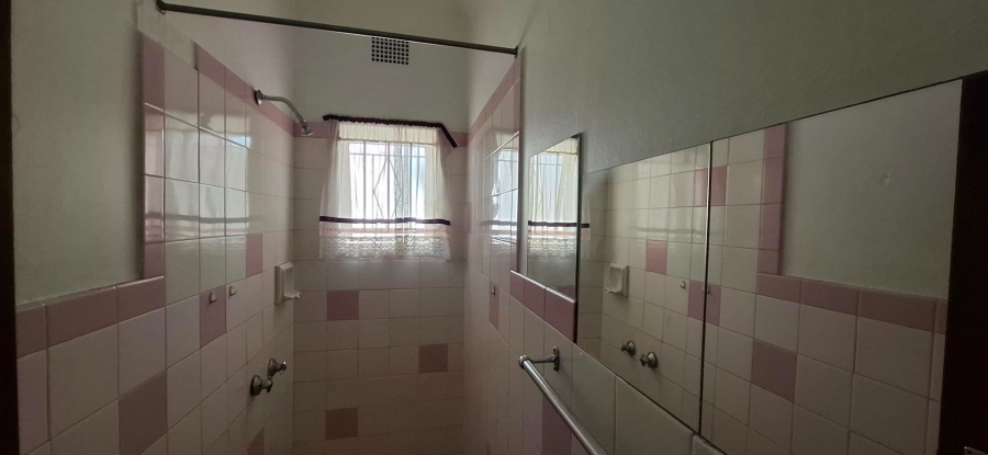 3 Bedroom Property for Sale in Queenswood Gauteng