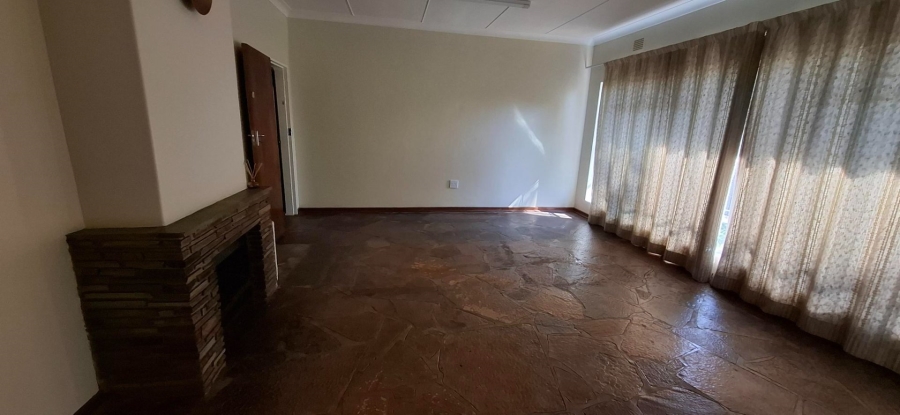 3 Bedroom Property for Sale in Queenswood Gauteng