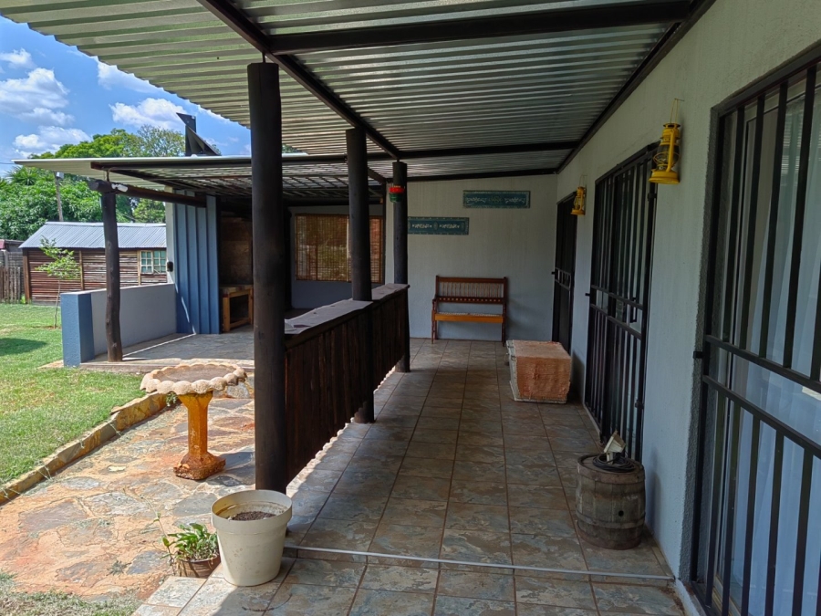 4 Bedroom Property for Sale in Dorandia Gauteng