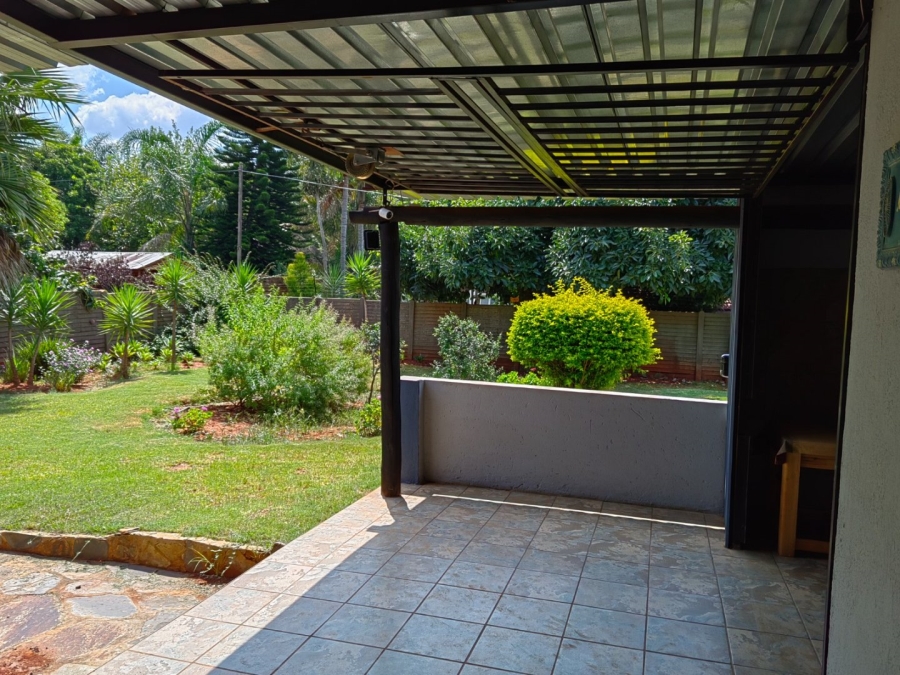 4 Bedroom Property for Sale in Dorandia Gauteng