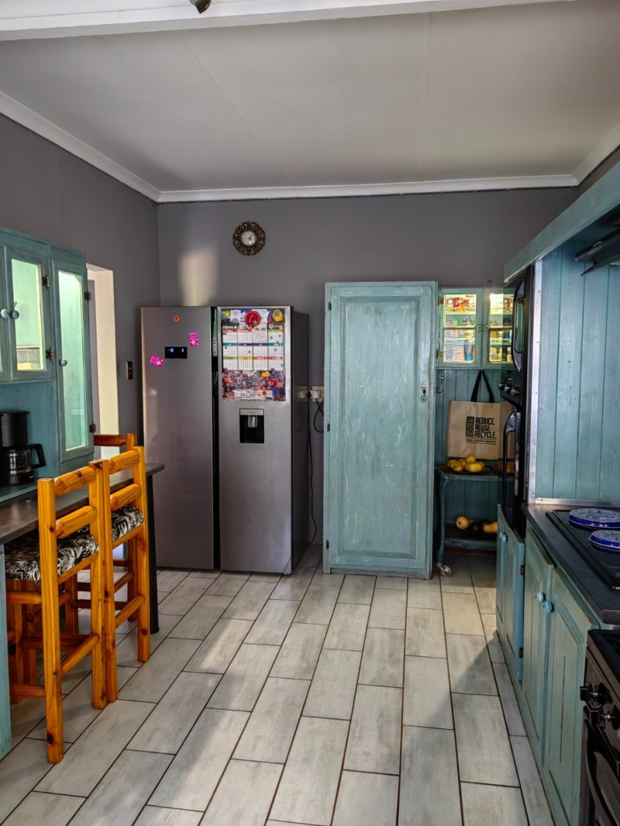 4 Bedroom Property for Sale in Dorandia Gauteng