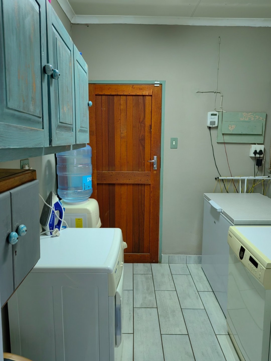 4 Bedroom Property for Sale in Dorandia Gauteng