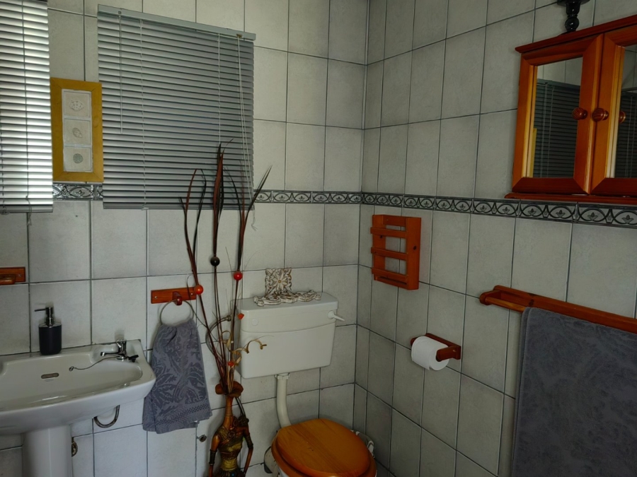 4 Bedroom Property for Sale in Dorandia Gauteng