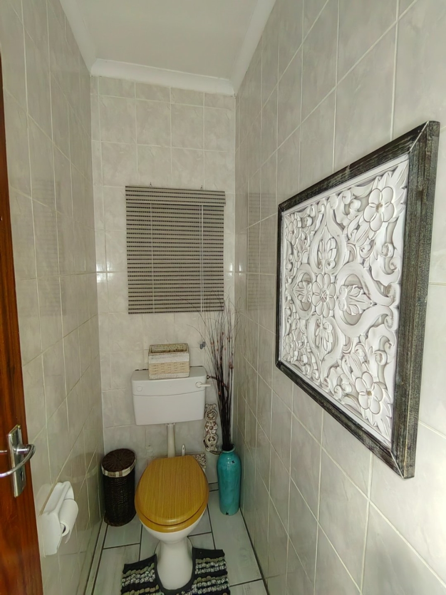 4 Bedroom Property for Sale in Dorandia Gauteng
